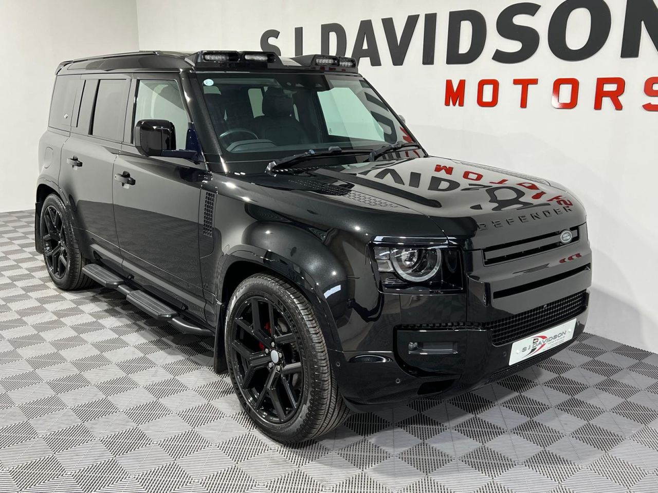 2022 LAND ROVER DEFENDER 110 3.0 D250 MHEV XS Edition SUV 5dr Diesel Auto 4WD Euro 6 (s/s) (250 ps) 7-Se - vehicle photo 9 for sale on PureCar