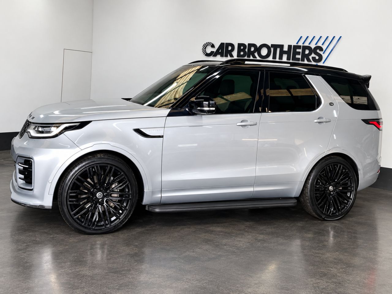 2021 LAND ROVER DISCOVERY 3.0 D250 MHEV R-Dynamic SE SUV 5dr Diesel Auto 4WD Euro 6 (s/s) (250 ps) - vehicle photo 8 for sale on PureCar