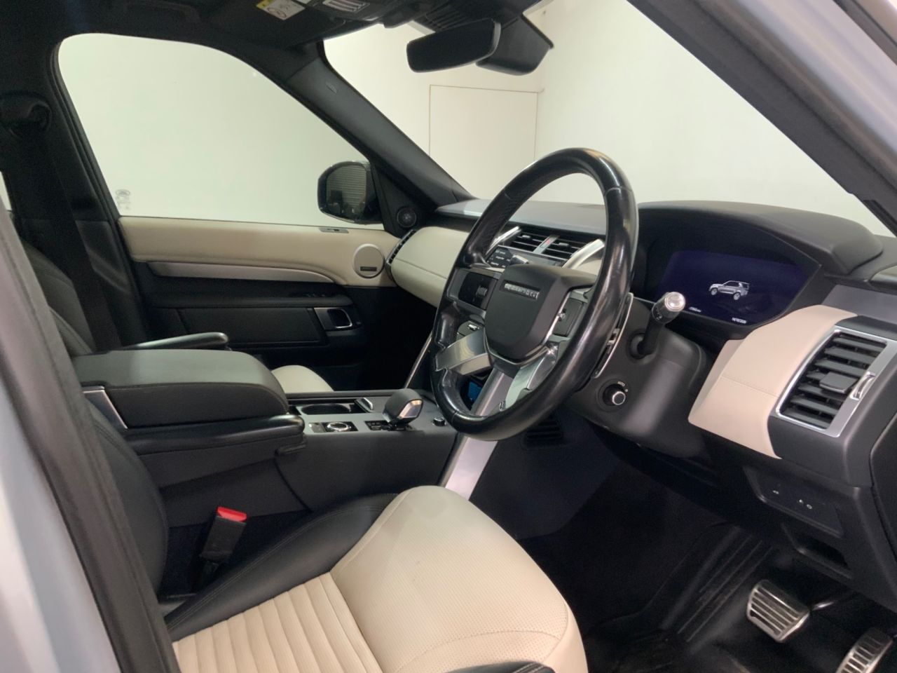 2021 LAND ROVER DISCOVERY 3.0 D250 MHEV R-Dynamic SE SUV 5dr Diesel Auto 4WD Euro 6 (s/s) (250 ps) - vehicle photo 11 for sale on PureCar