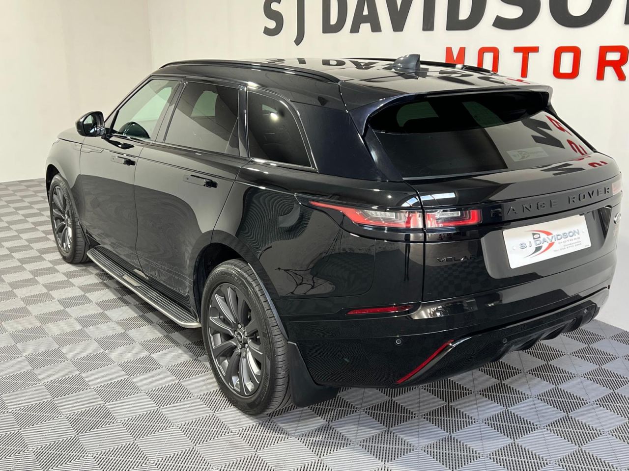 2022 LAND ROVER RANGE ROVER VELAR 2.0 D200 MHEV Edition SUV 5dr Diesel Auto 4WD Euro 6 (s/s) (204 ps) - vehicle photo 3 for sale on PureCar