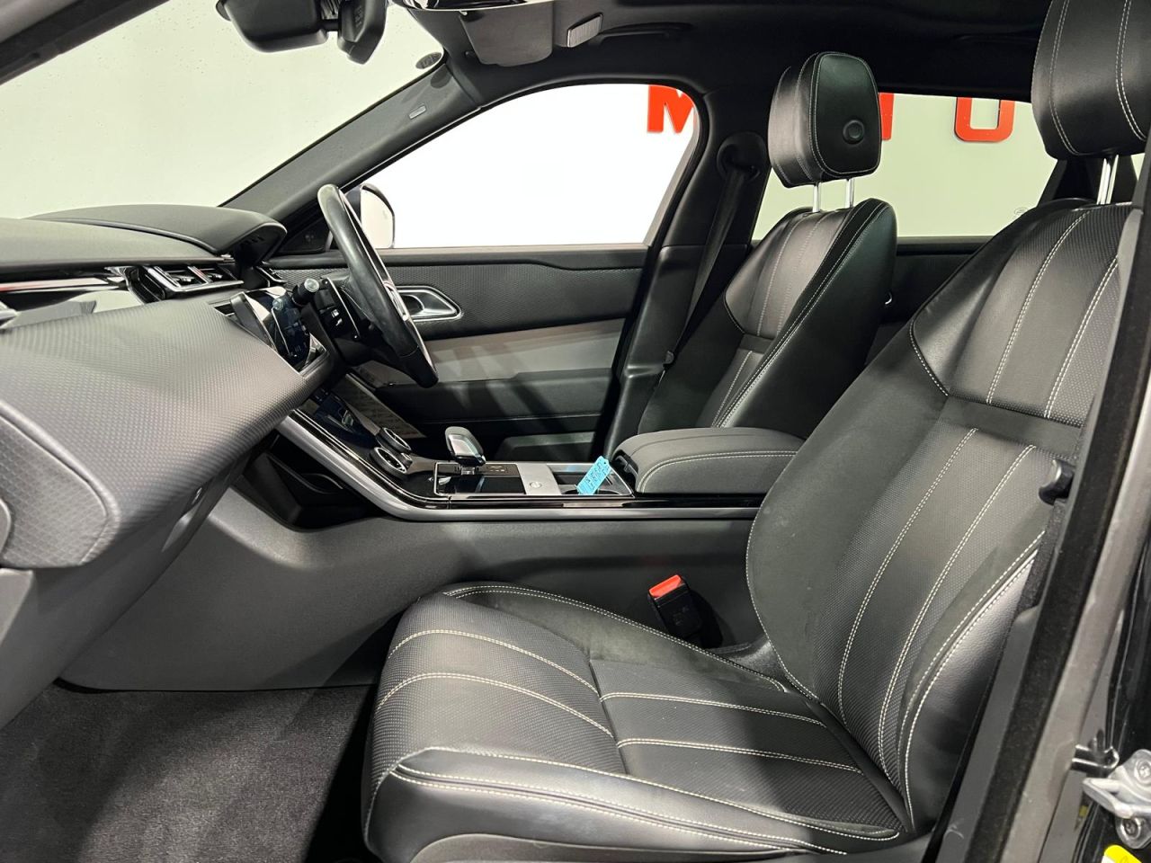 2022 LAND ROVER RANGE ROVER VELAR 2.0 D200 MHEV Edition SUV 5dr Diesel Auto 4WD Euro 6 (s/s) (204 ps) - vehicle photo 5 for sale on PureCar
