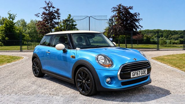 2017 MINI Hatch