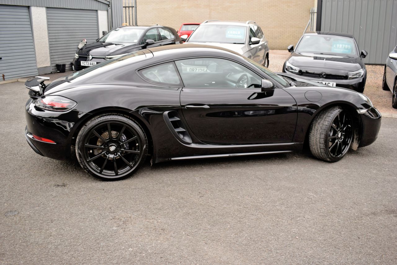 2019 PORSCHE 718 CAYMAN 2.0T Coupe GPF 2dr Petrol PDK Euro 6 (s/s) (300 ps) 2 Owners - vehicle photo 4 for sale on PureCar