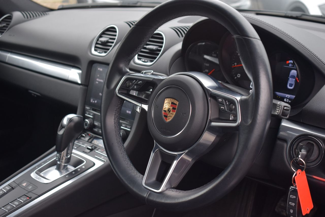 2019 PORSCHE 718 CAYMAN 2.0T Coupe GPF 2dr Petrol PDK Euro 6 (s/s) (300 ps) 2 Owners - vehicle photo 19 for sale on PureCar