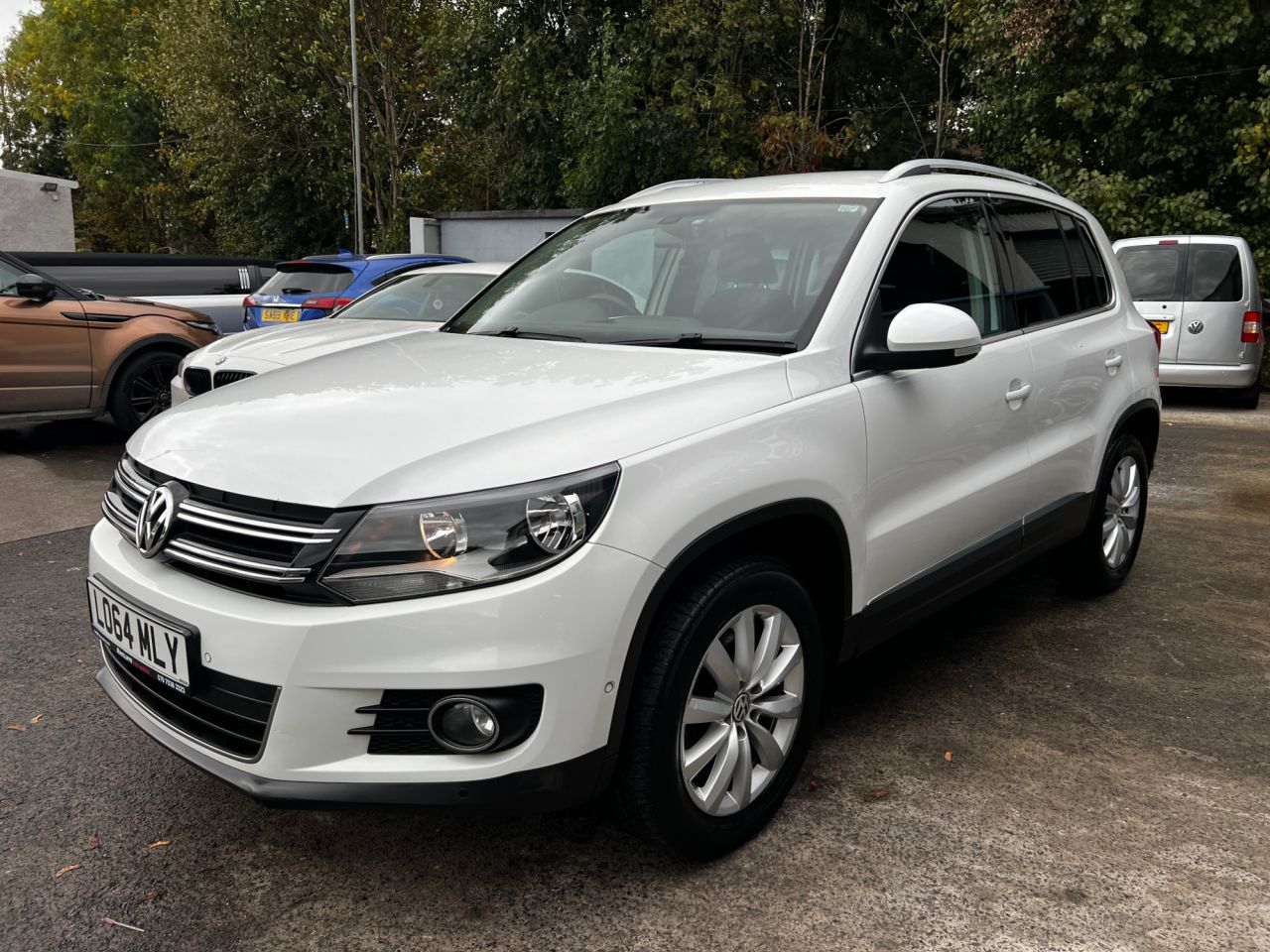 2014 VOLKSWAGEN TIGUAN 2.0 TDI BlueMotion Tech Match SUV 5dr Diesel DSG 4WD Euro 5 (s/s) (140 ps) - vehicle photo 3 for sale on PureCar