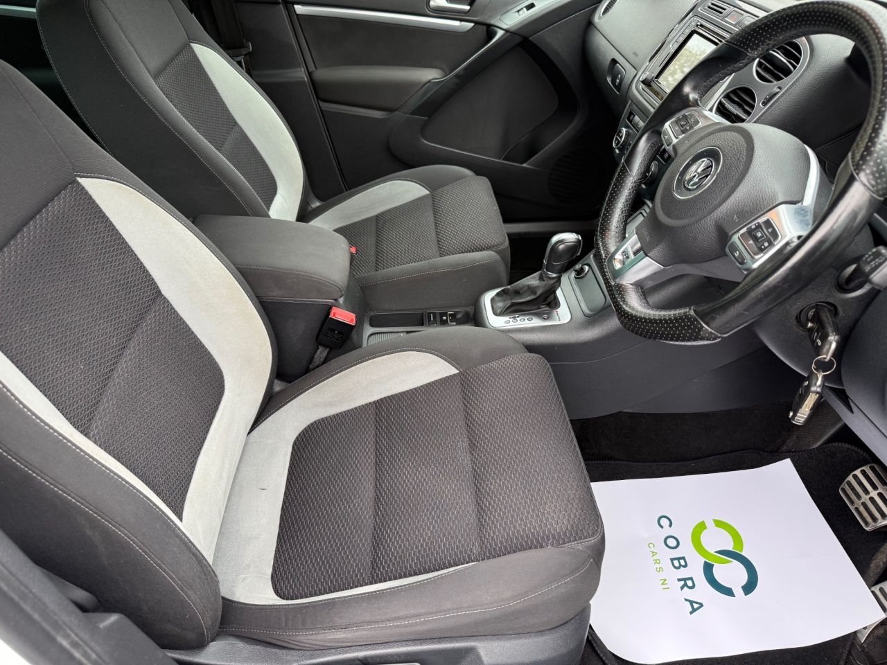 2015 VOLKSWAGEN TIGUAN 2.0 TDI BlueMotion Tech R-Line SUV 5dr Diesel DSG 4WD Euro 6 (s/s) (184 ps) - vehicle photo 13 for sale on PureCar