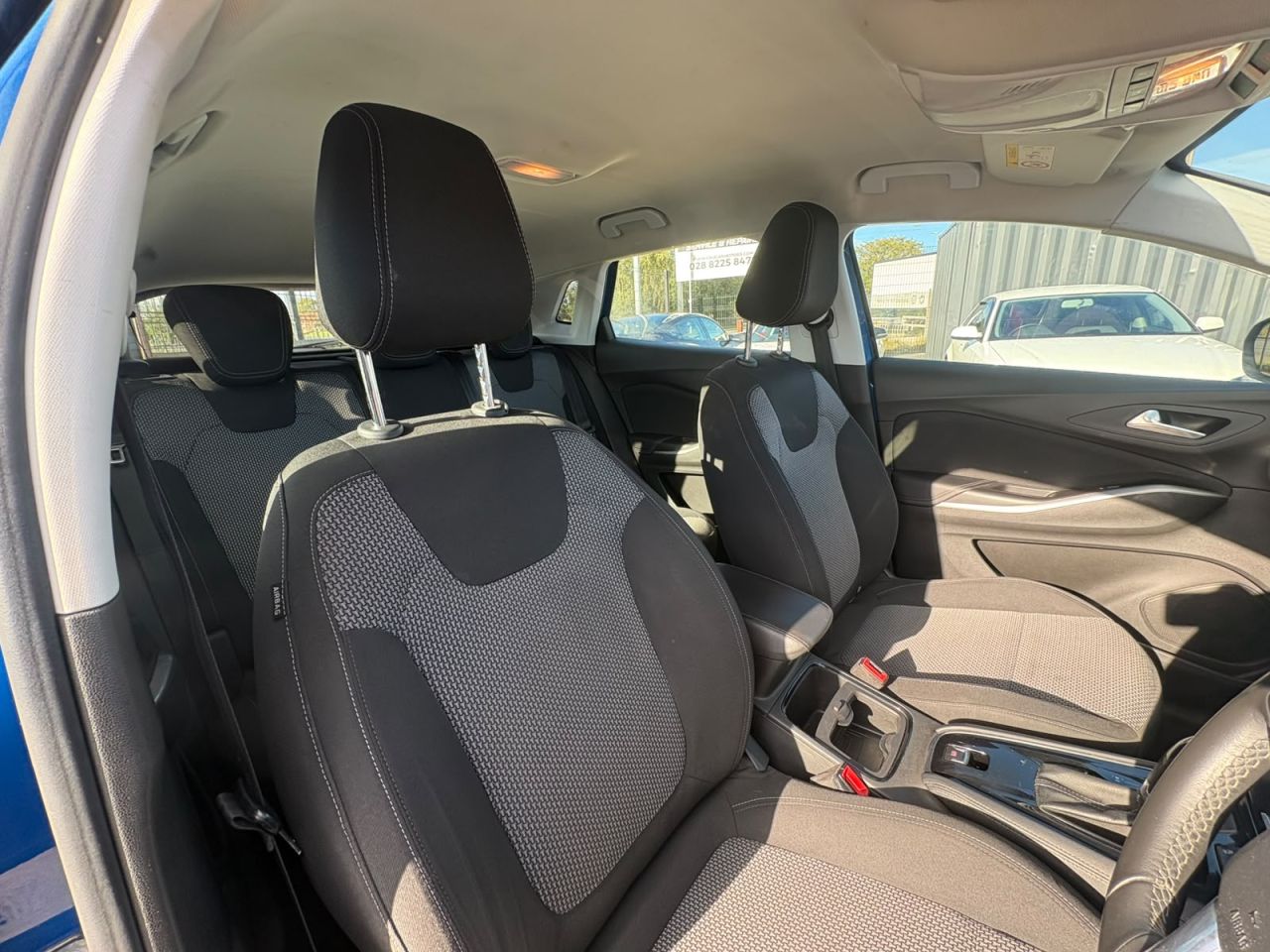 2019 VAUXHALL GRANDLAND X 1.2 Turbo SE SUV 5dr Petrol Auto 8Spd Euro 6 (s/s) (130 ps) - vehicle photo 9 for sale on PureCar