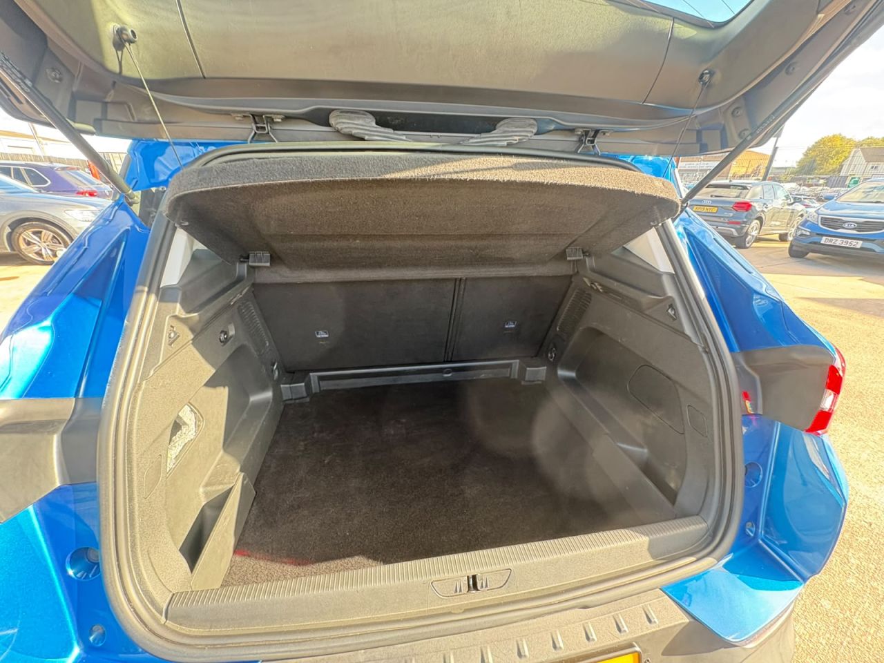 2019 VAUXHALL GRANDLAND X 1.2 Turbo SE SUV 5dr Petrol Auto 8Spd Euro 6 (s/s) (130 ps) - vehicle photo 12 for sale on PureCar