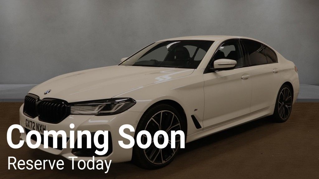 2022 BMW 5 SERIES 2.0 520d MHT M Sport Saloon 4dr Diesel Hybrid Steptronic Euro 6 (s/s) (190 - vehicle photo 2 for sale on PureCar