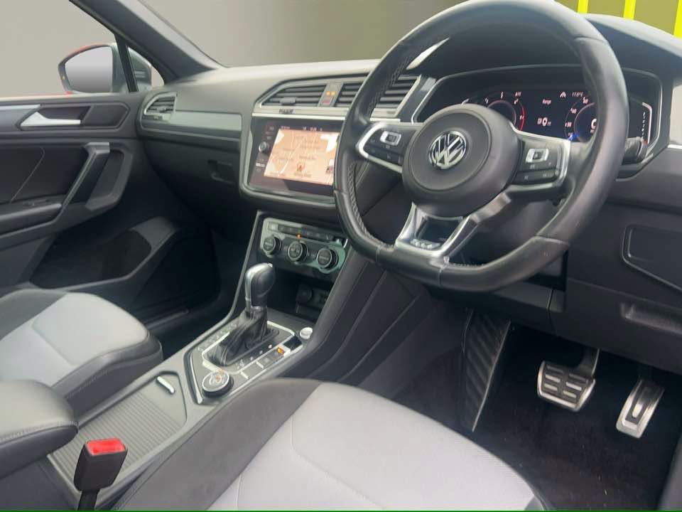 2019 VOLKSWAGEN TIGUAN 2.0 TDI R-Line Tech SUV 5dr Diesel DSG 4Motion Euro 6 (s/s) (150 ps) - vehicle photo 9 for sale on PureCar