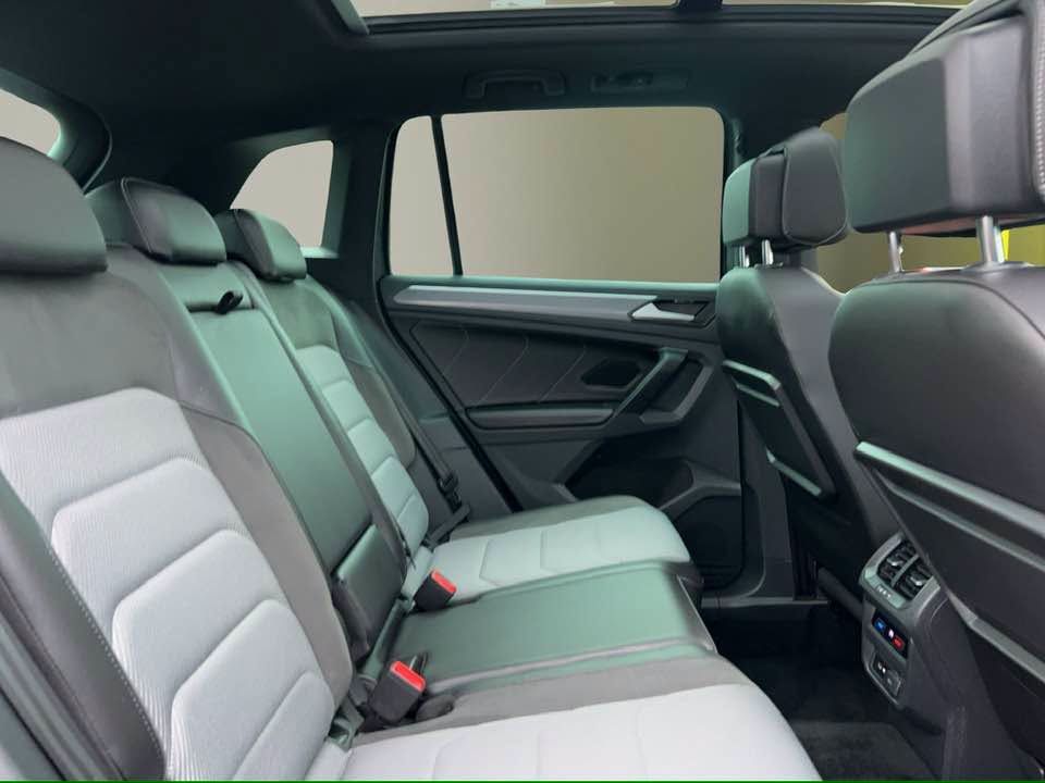 2019 VOLKSWAGEN TIGUAN 2.0 TDI R-Line Tech SUV 5dr Diesel DSG 4Motion Euro 6 (s/s) (150 ps) - vehicle photo 11 for sale on PureCar