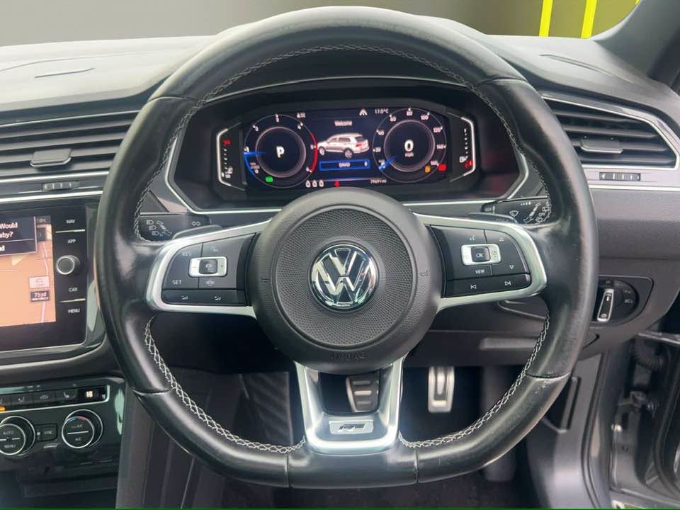 2019 VOLKSWAGEN TIGUAN 2.0 TDI R-Line Tech SUV 5dr Diesel DSG 4Motion Euro 6 (s/s) (150 ps) - vehicle photo 17 for sale on PureCar