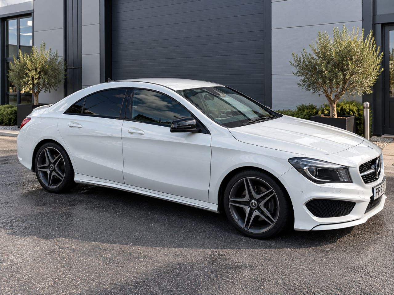 2014 Mercedes-Benz CLA