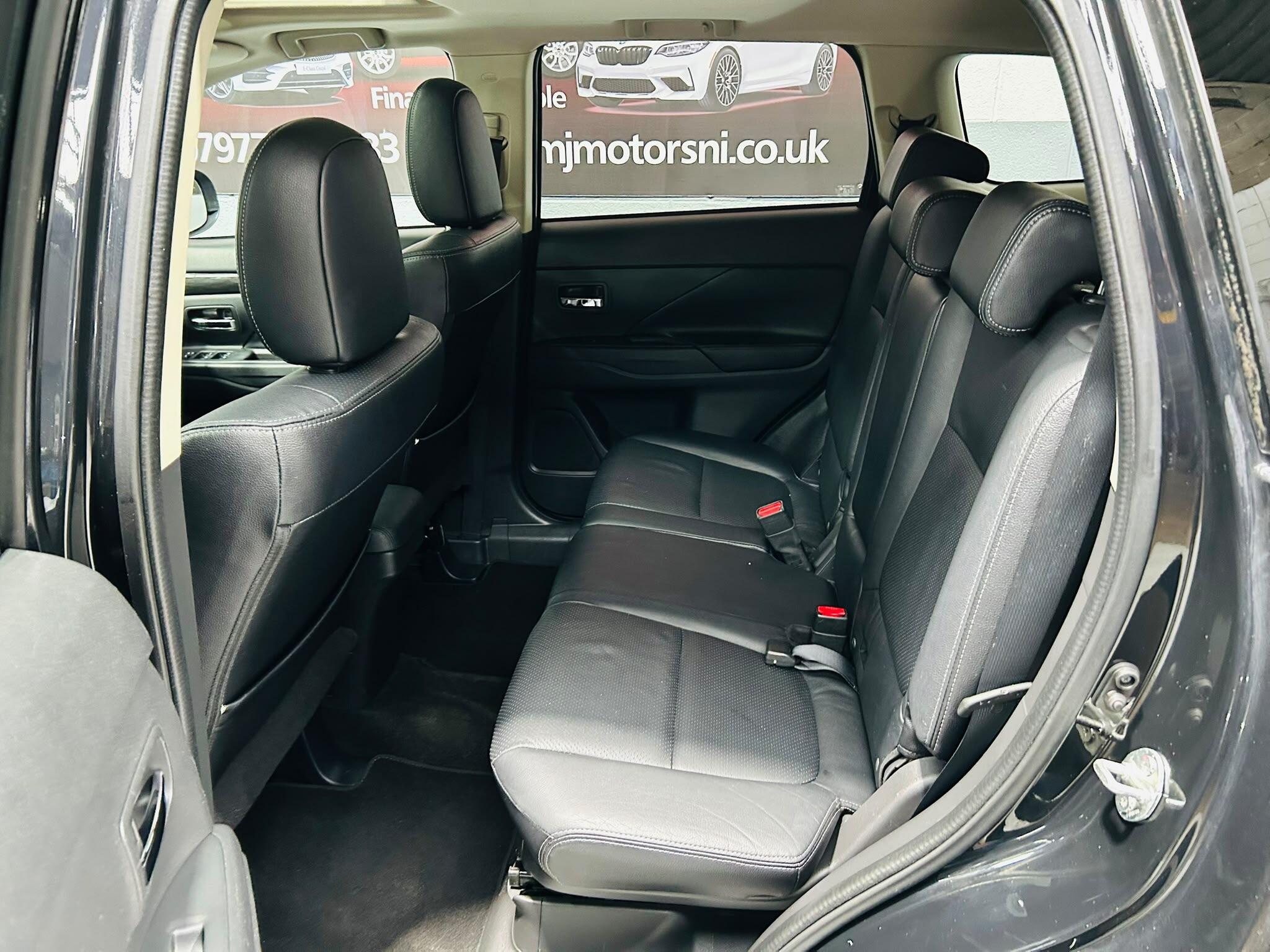 2018 MITSUBISHI OUTLANDER 2.2 DI-D 4 4WD Euro 6 (s/s) 5dr - vehicle photo 22 for sale on PureCar