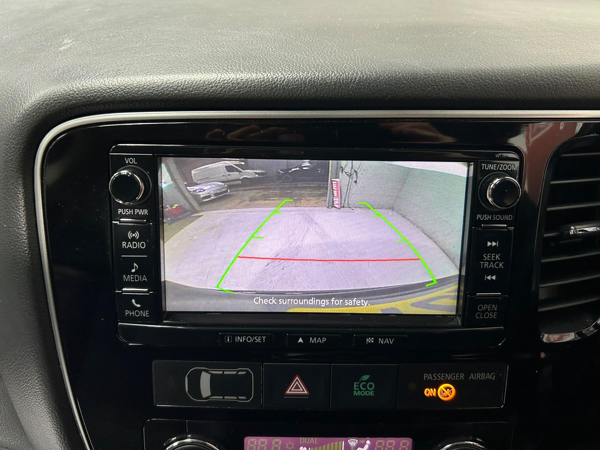 2018 MITSUBISHI OUTLANDER 2.2 DI-D 4 4WD Euro 6 (s/s) 5dr - vehicle photo 27 for sale on PureCar