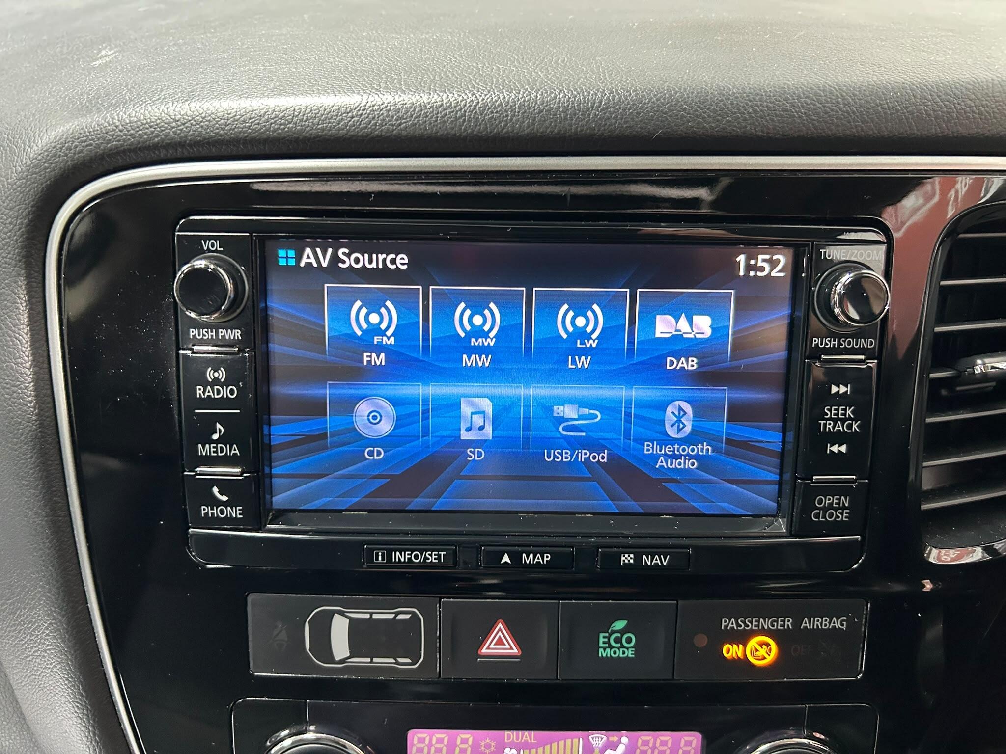 2018 MITSUBISHI OUTLANDER 2.2 DI-D 4 4WD Euro 6 (s/s) 5dr - vehicle photo 28 for sale on PureCar