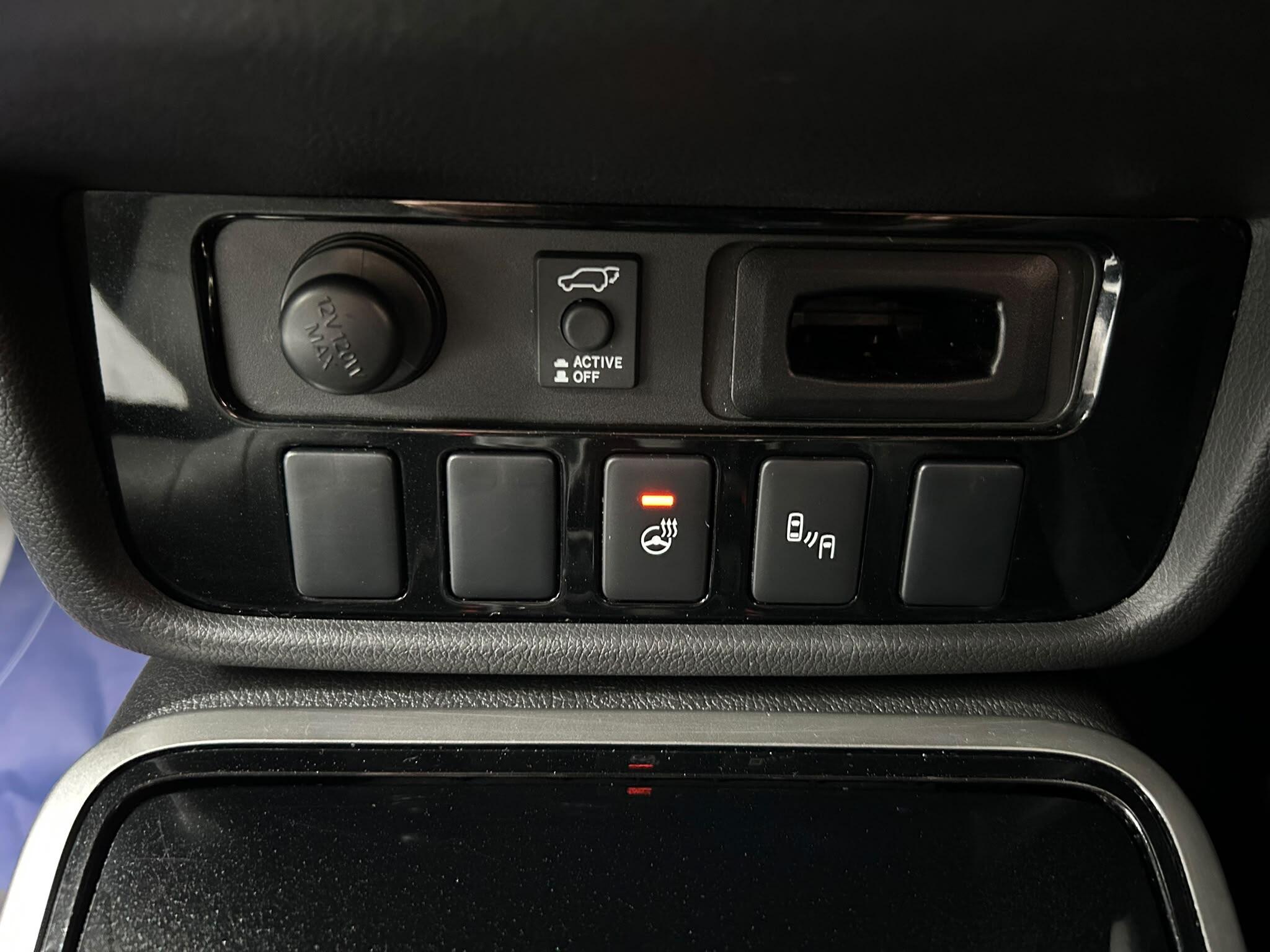 2018 MITSUBISHI OUTLANDER 2.2 DI-D 4 4WD Euro 6 (s/s) 5dr - vehicle photo 31 for sale on PureCar