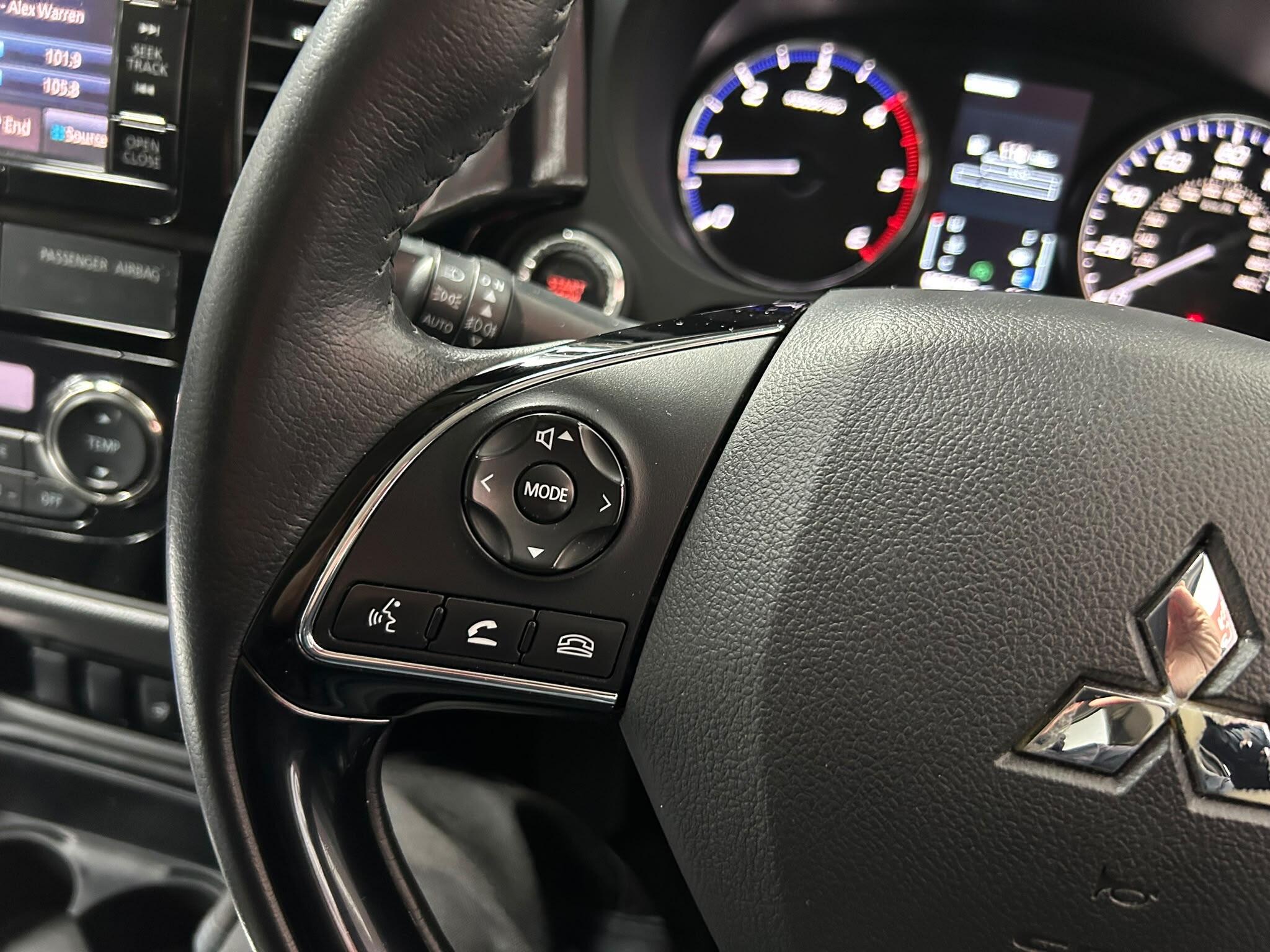 2018 MITSUBISHI OUTLANDER 2.2 DI-D 4 4WD Euro 6 (s/s) 5dr - vehicle photo 33 for sale on PureCar