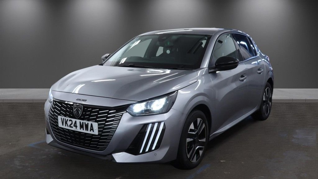 2024 Peugeot 208 — image 2