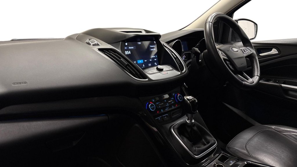 2019 Ford Kuga — image 2