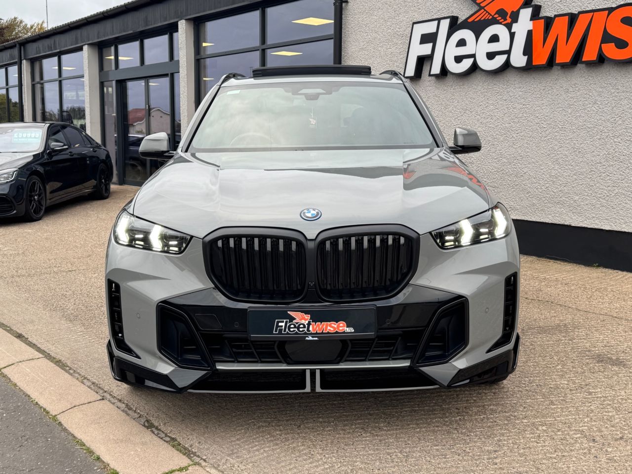 2024 BMW X5 3.0 50e 25.7kWh M Sport SUV 5dr Petrol Plug-in Hybrid Steptronic xDrive Eur - vehicle photo 2 for sale on PureCar