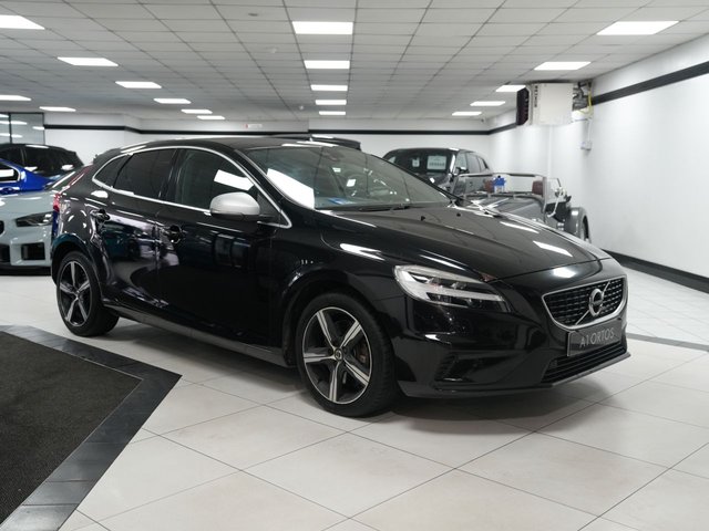 2019 Volvo V40