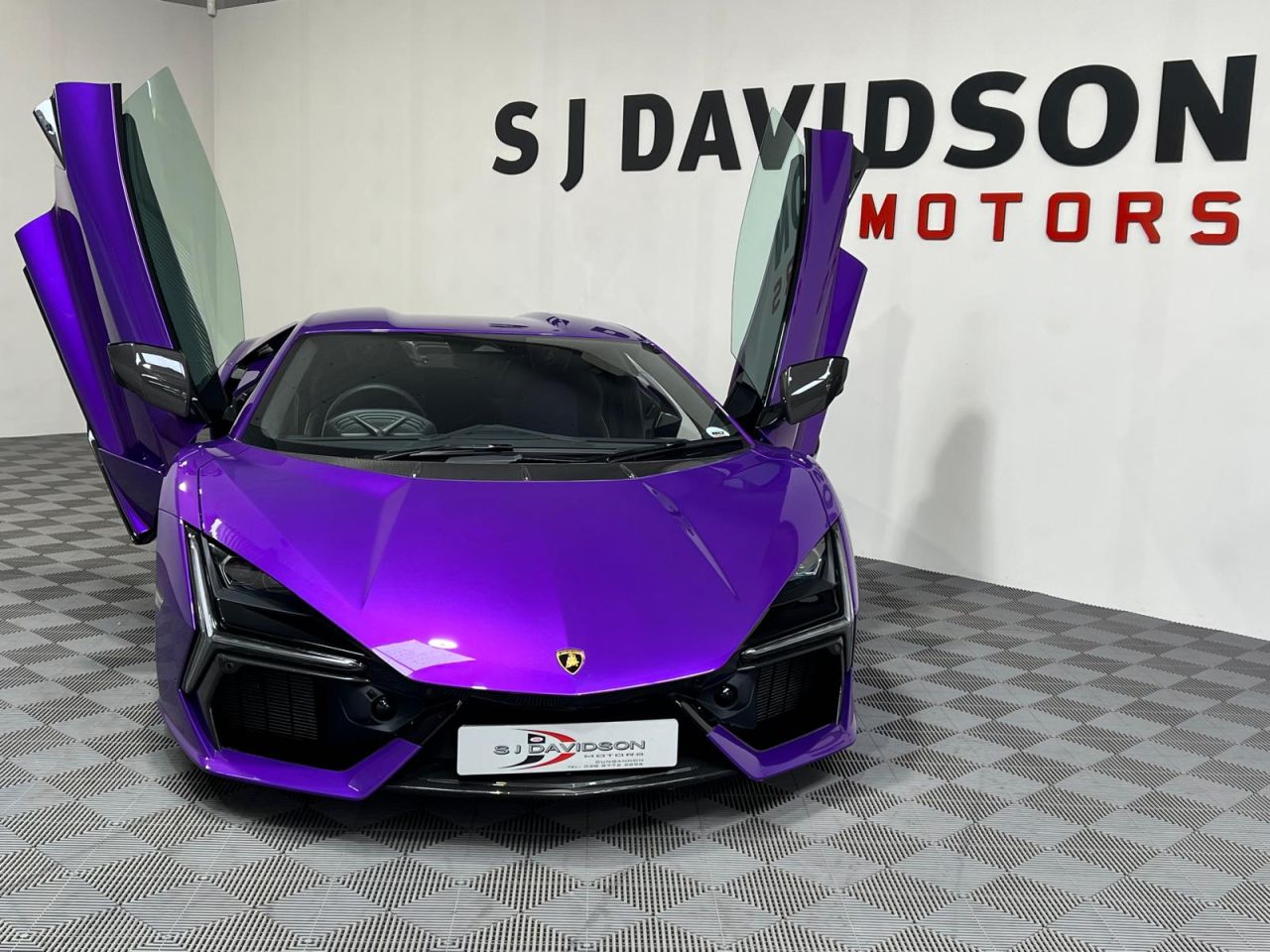 2024 LAMBORGHINI REVUELTO 6.5 V12 HPEV 3.8kWh Coupe 2dr Petrol Plug-in Hybrid AMT 4WD Euro 6 (1015 ps - vehicle photo 34 for sale on PureCar