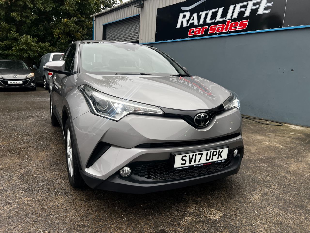 2017 TOYOTA C-HR 1.2 VVT-i Icon SUV 5dr Petrol Manual Euro 6 (s/s) (115 ps) - vehicle photo 2 for sale on PureCar
