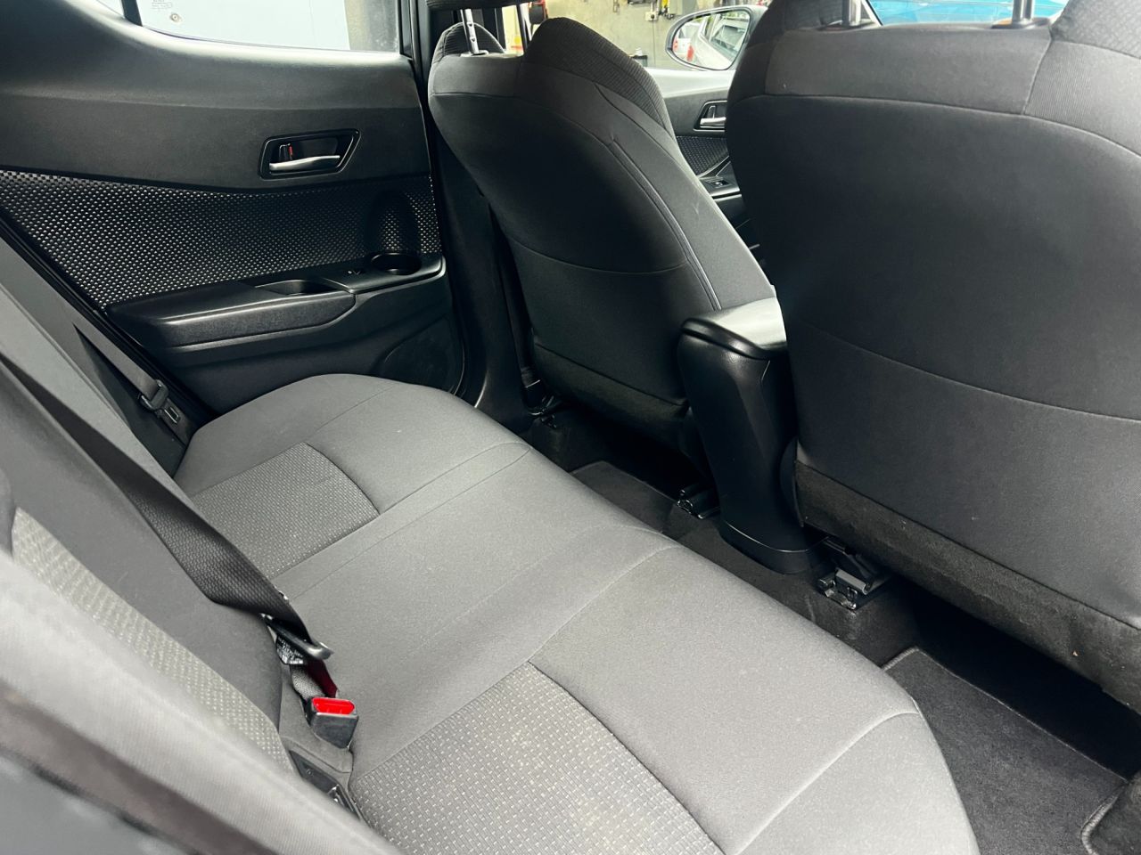 2017 TOYOTA C-HR 1.2 VVT-i Icon SUV 5dr Petrol Manual Euro 6 (s/s) (115 ps) - vehicle photo 16 for sale on PureCar