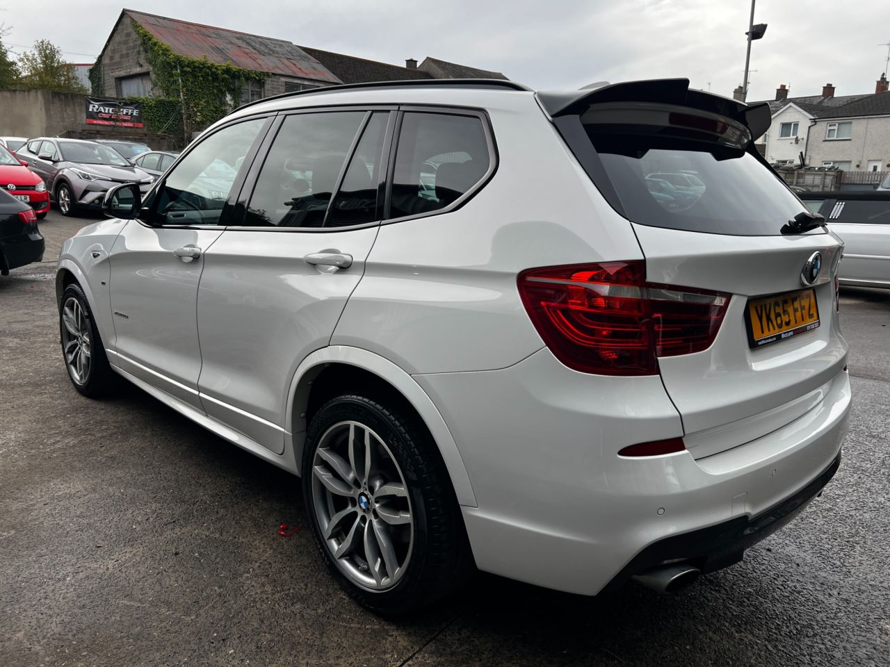 2015 BMW X3 2015 BMW X3 2.0 20d M Sport SUV 5dr Diesel Auto xDrive Euro 6 (s/s) (190 ps) ONLY 91330 MILES, MOT MAY 27, 3 SERVICES, JUSAT SERVICED, STUNNING BRIGHT WHITE X3 MSPORT SPEC INCLUDES HANDS FREE, FULL ELECTRICS, SAT NAV/DAB RADIO, HEATED LEATHER SEATS, FACTORY TINTED WINDOWS, AERO KIT, REAR SPOILER, ALLOYS, IN EXCELLENT CONDITION FIRST TO VIEW WILL BUY - vehicle photo 4 for sale on PureCar