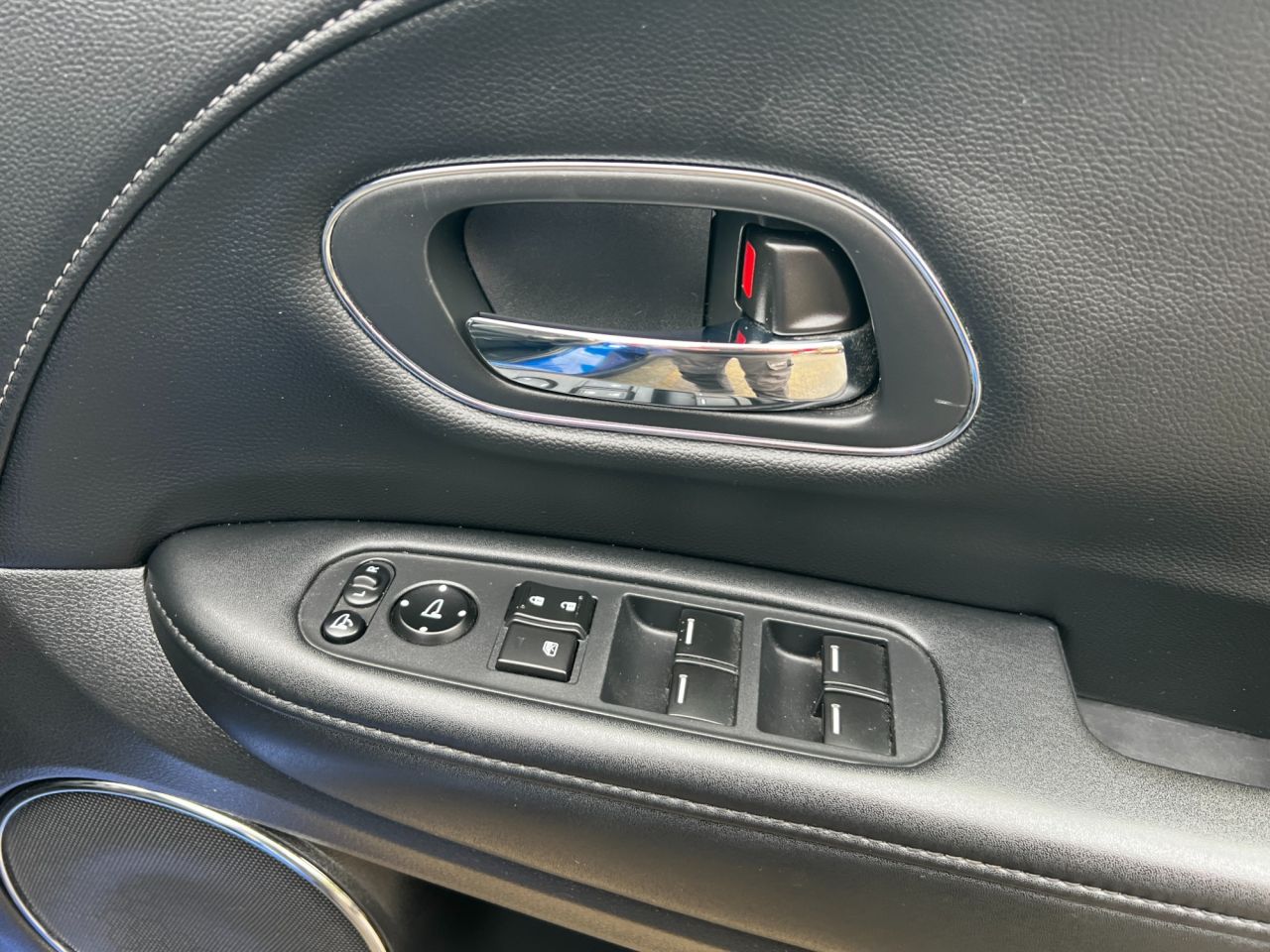 2019 HONDA HR-V 1.6 i-DTEC EX SUV 5dr Diesel Manual Euro 6 (s/s) (120 ps) - vehicle photo 7 for sale on PureCar