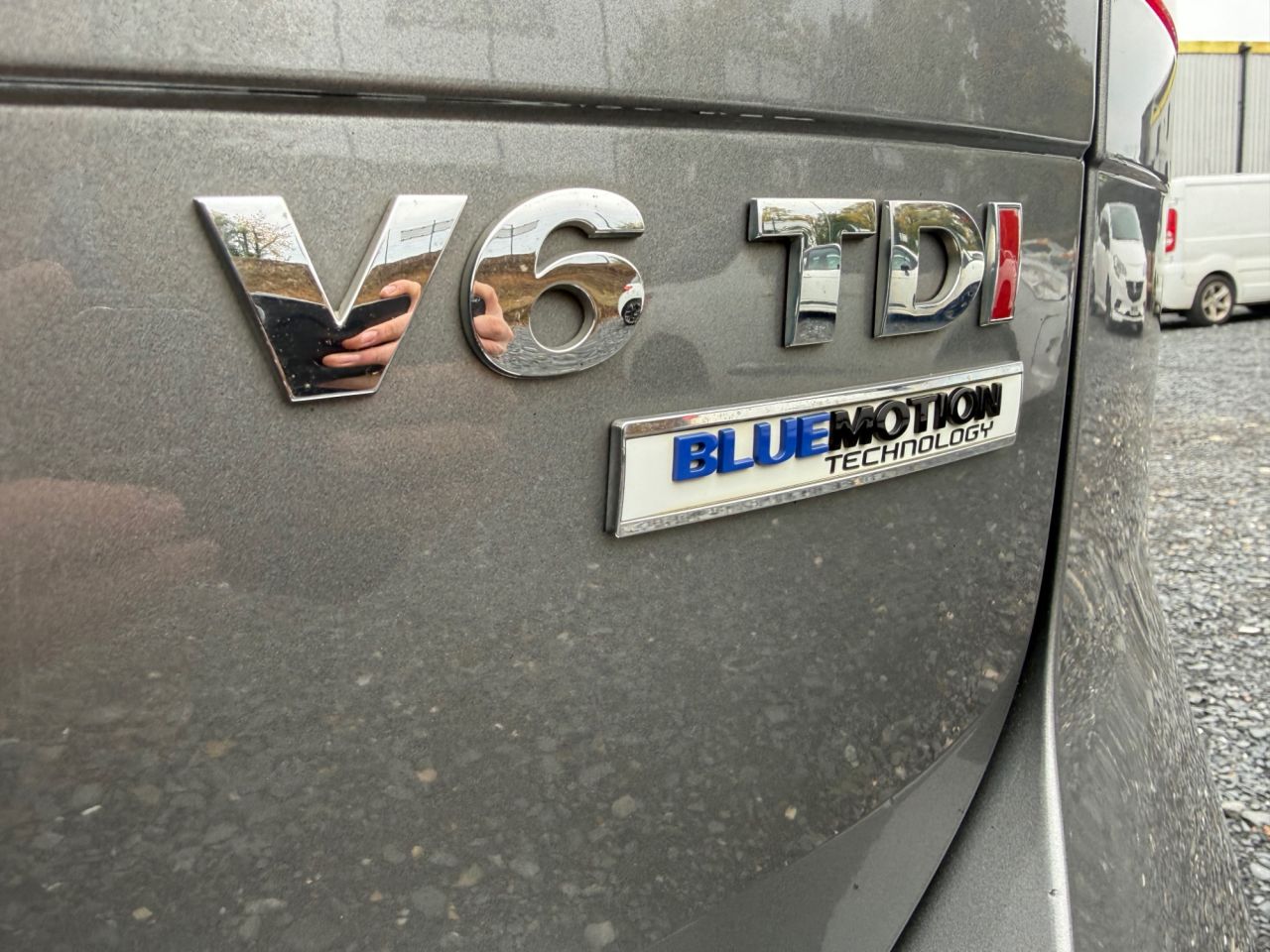 2016 VOLKSWAGEN TOUAREG 3.0 TDI V6 BlueMotion Tech R-Line SUV 5dr Diesel Tiptronic 4WD Euro 6 (s/s) - vehicle photo 6 for sale on PureCar