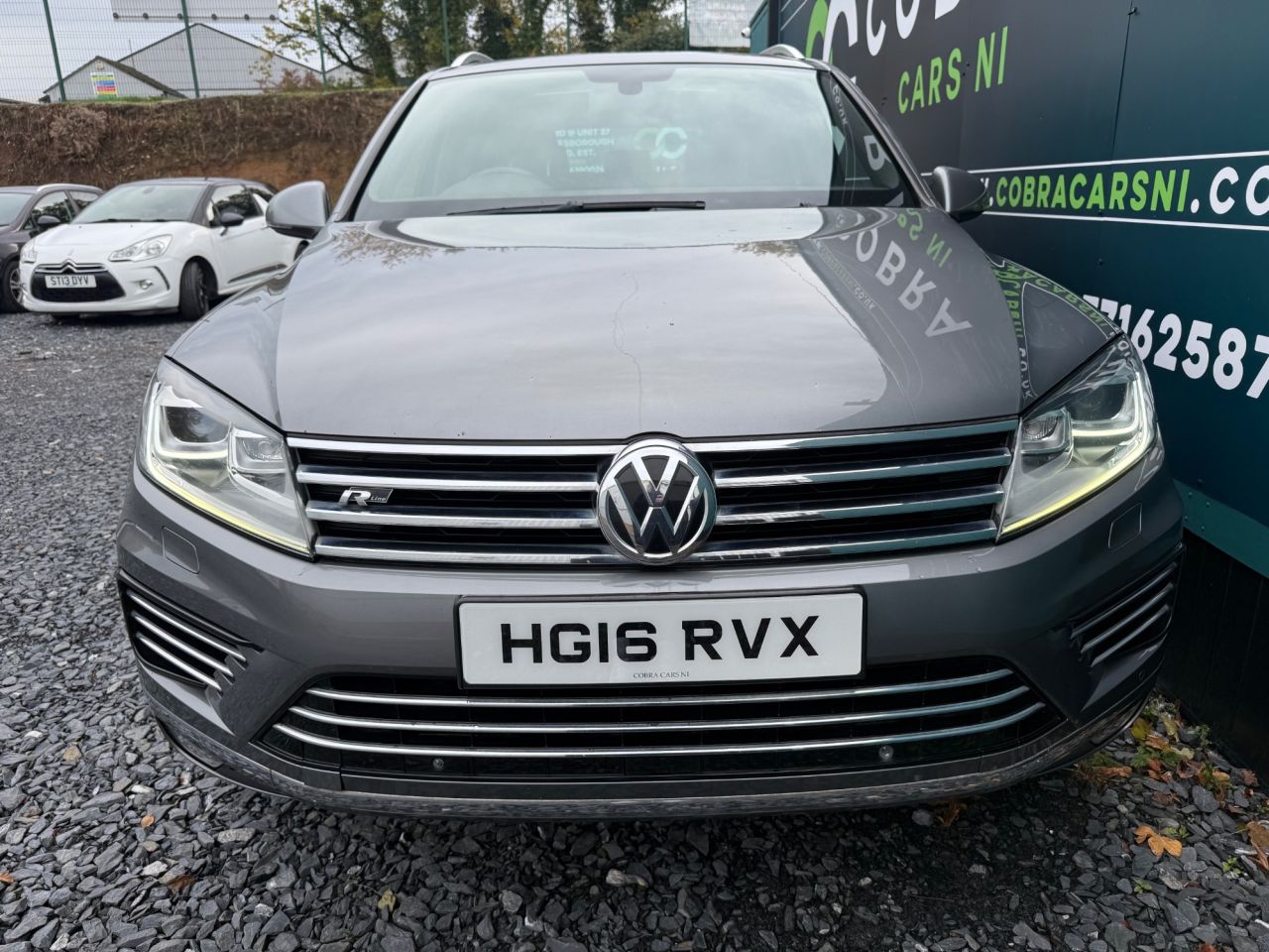 2016 VOLKSWAGEN TOUAREG 3.0 TDI V6 BlueMotion Tech R-Line SUV 5dr Diesel Tiptronic 4WD Euro 6 (s/s) - vehicle photo 3 for sale on PureCar