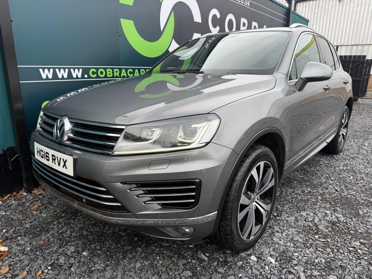 2016 VOLKSWAGEN TOUAREG 3.0 TDI V6 BlueMotion Tech R-Line SUV 5dr Diesel Tiptronic 4WD Euro 6 (s/s) - vehicle photo 7 for sale on PureCar