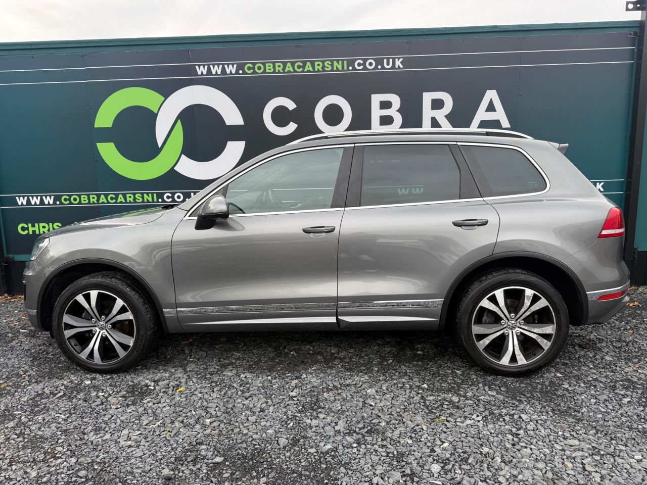 2016 VOLKSWAGEN TOUAREG 3.0 TDI V6 BlueMotion Tech R-Line SUV 5dr Diesel Tiptronic 4WD Euro 6 (s/s) - vehicle photo 13 for sale on PureCar