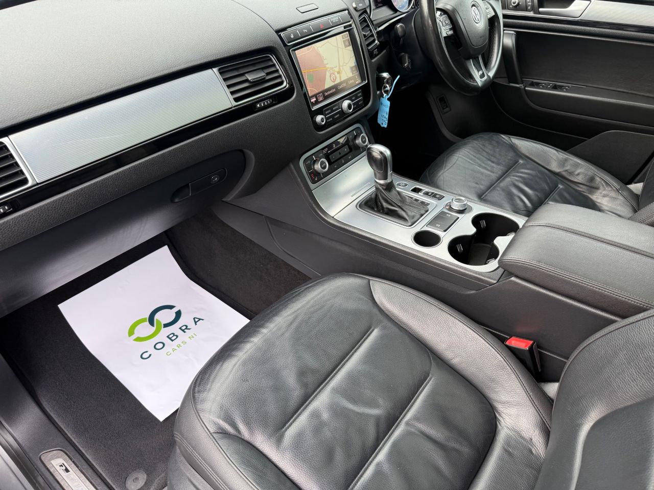 2016 VOLKSWAGEN TOUAREG 3.0 TDI V6 BlueMotion Tech R-Line SUV 5dr Diesel Tiptronic 4WD Euro 6 (s/s) - vehicle photo 19 for sale on PureCar