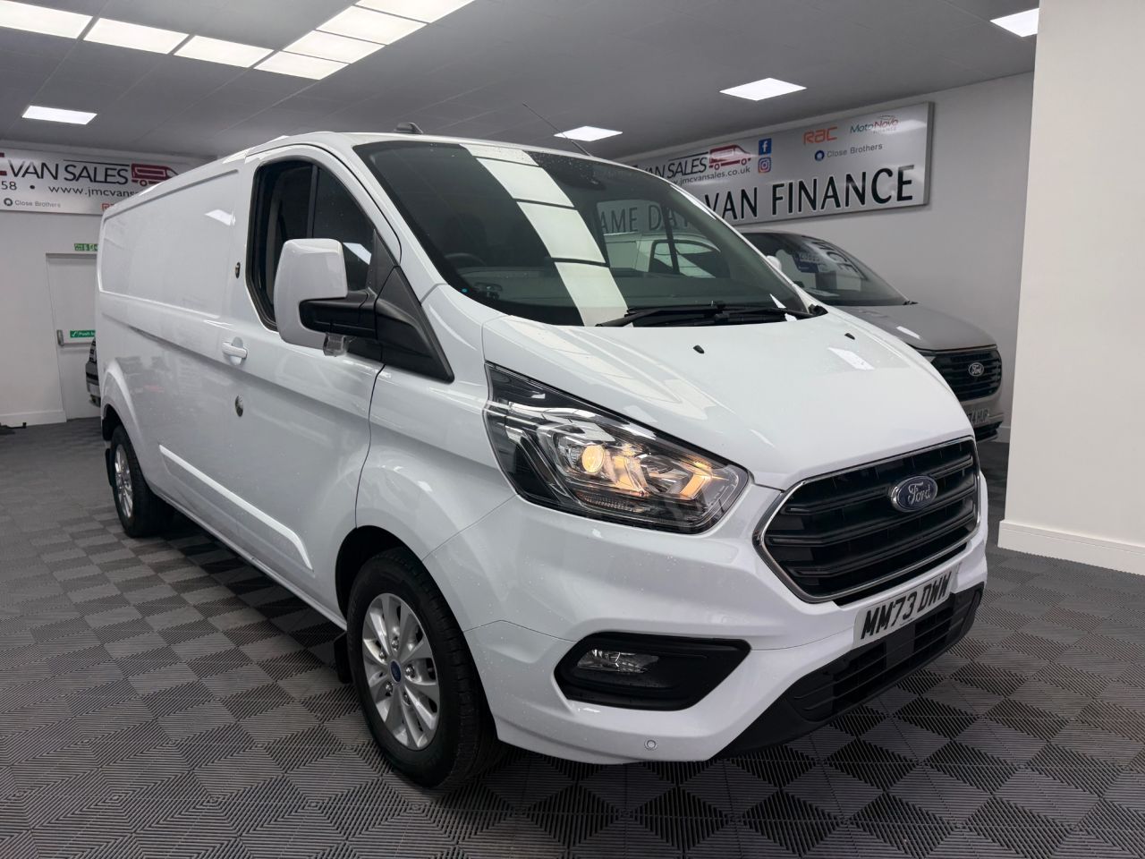 2023 Ford Transit Custom
