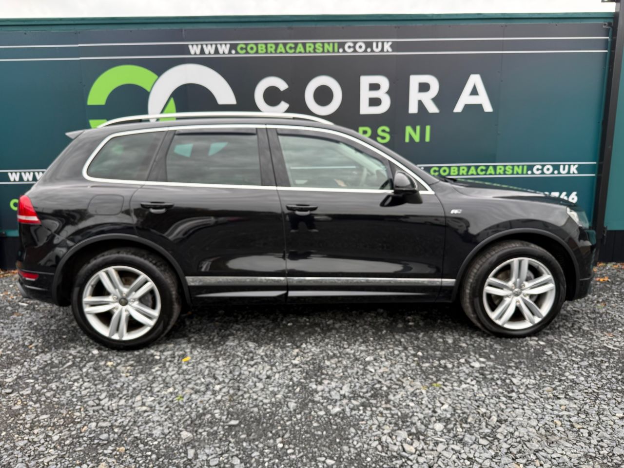 2014 VOLKSWAGEN TOUAREG 3.0 TDI V6 BlueMotion Tech R-Line SUV 5dr Diesel Tiptronic 4WD Euro 5 (s/s) - vehicle photo 3 for sale on PureCar