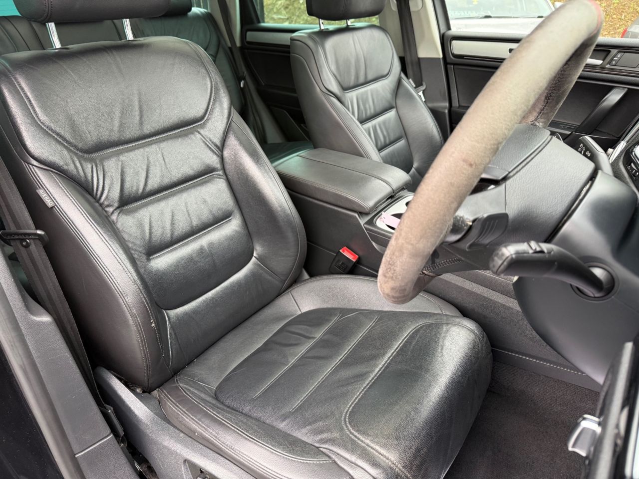 2014 VOLKSWAGEN TOUAREG 3.0 TDI V6 BlueMotion Tech R-Line SUV 5dr Diesel Tiptronic 4WD Euro 5 (s/s) - vehicle photo 15 for sale on PureCar