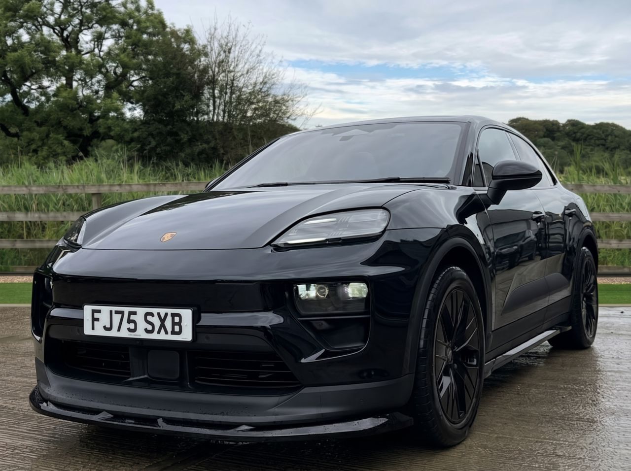 2025 Porsche Macan