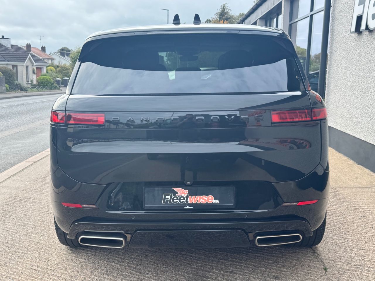 2023 LAND ROVER RANGE ROVER SPORT 3.0 P440e 38.2kWh Dynamic SE SUV 5dr Petrol Plug-in Hybrid Auto 4WD Euro 6 - vehicle photo 5 for sale on PureCar