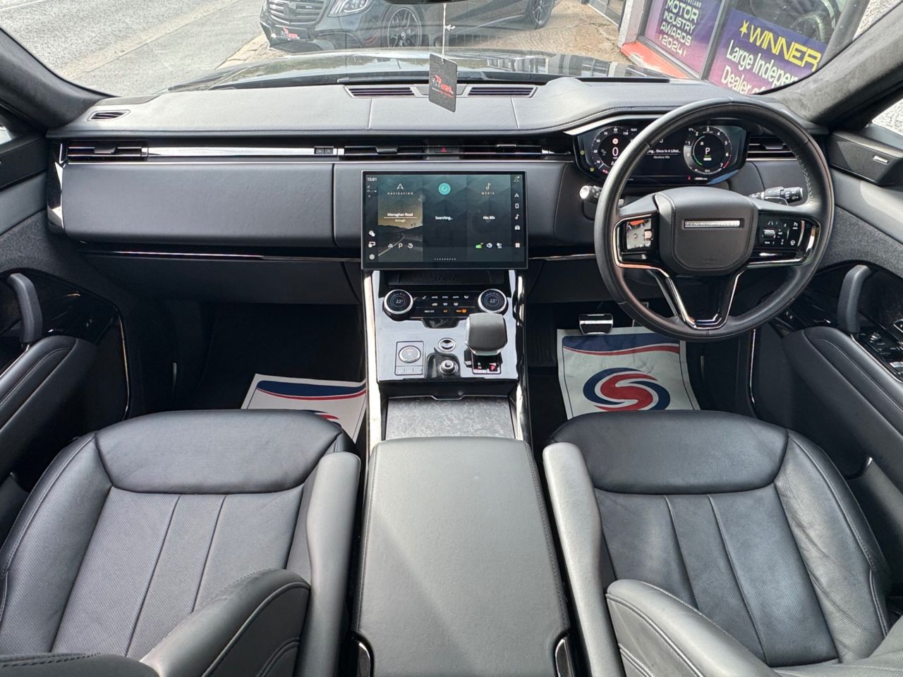 2023 LAND ROVER RANGE ROVER SPORT 3.0 P440e 38.2kWh Dynamic SE SUV 5dr Petrol Plug-in Hybrid Auto 4WD Euro 6 - vehicle photo 13 for sale on PureCar