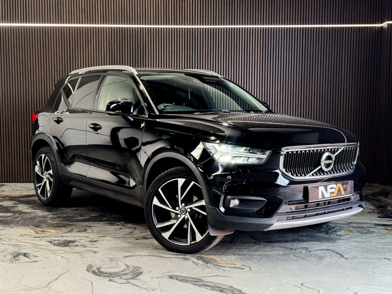 2022 Volvo XC40
