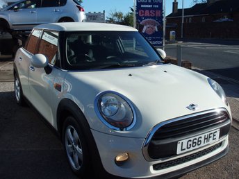 2016 MINI Hatch
