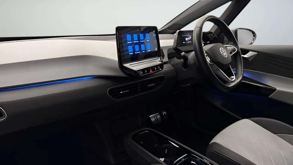 2023 Volkswagen ID.3 — image 3