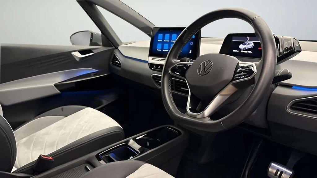 2023 Volkswagen ID.3 — image 4