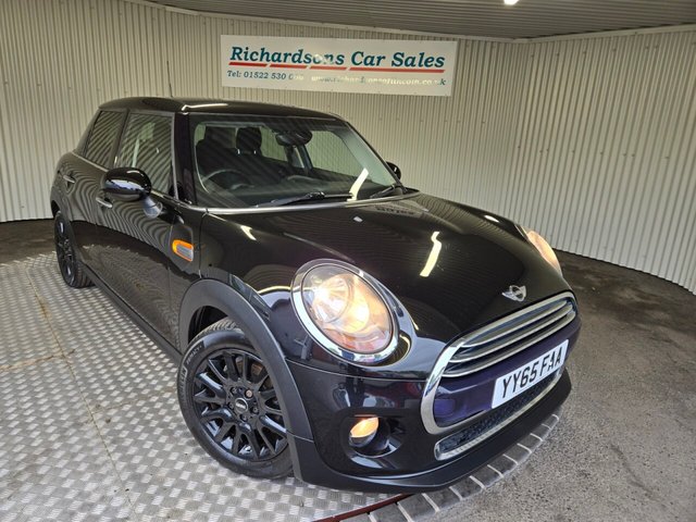2015 MINI Hatch