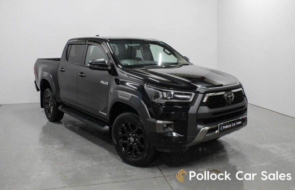 TOYOTA HILUX 2025