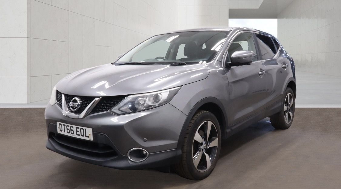 2017 NISSAN QASHQAI 1.5 dCi N-Connecta SUV 5dr Diesel Manual 2WD Euro 6 (s/s) (110 ps) - vehicle photo 2 for sale on PureCar