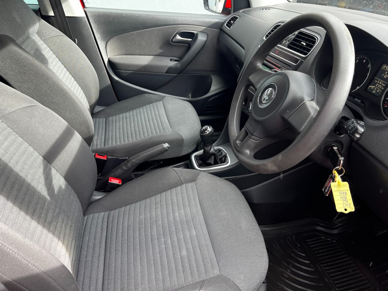 2013 VOLKSWAGEN POLO 1.4 Match Edition Hatchback 5dr Petrol Manual Euro 5 (85 ps) - vehicle photo 9 for sale on PureCar